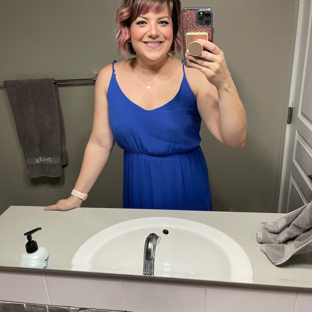 Cbrand Spaghetti strap maxi dress mid length.